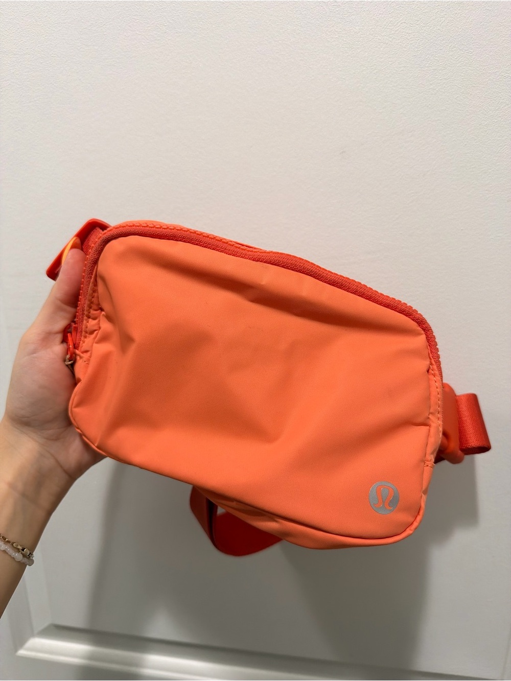 lululemon everywhere belt bag 1L